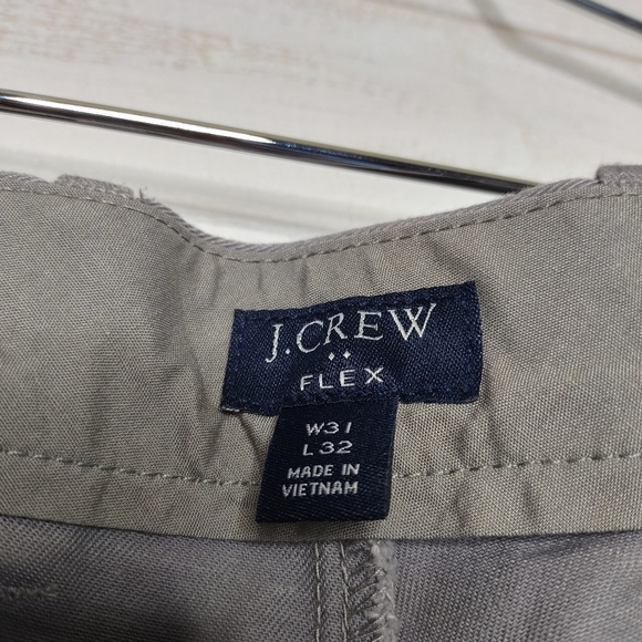 J. Crew Straight-fit flex khaki pant - Picture 10 of 14